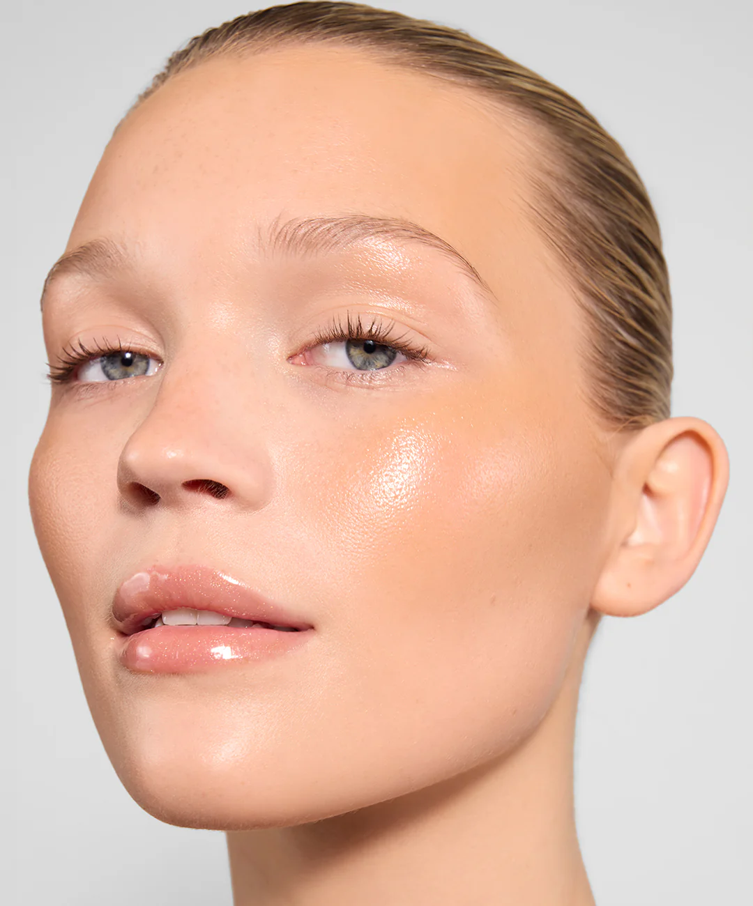 Lip Gloss - Image 73